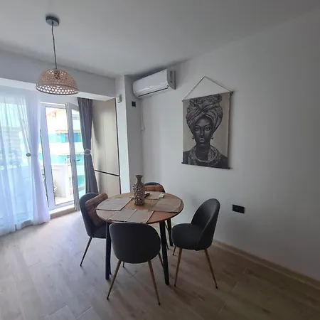 2 Prima Linie Allezi Infinity Gold Apartment