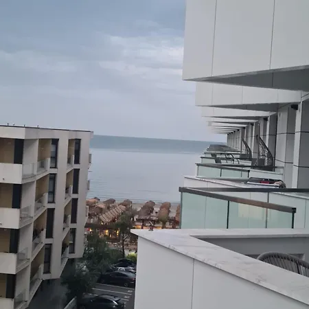 Apartment 2 Prima Linie Allezi Infinity Gold *