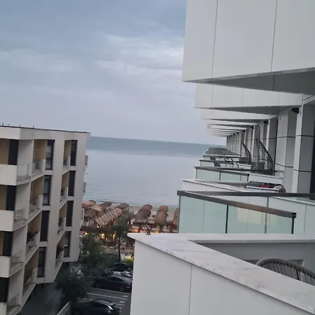 Apartment 2 Prima Linie Allezi Infinity Gold *