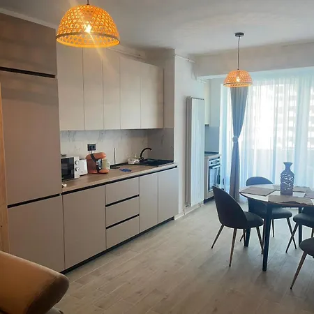 Apartment 2 Prima Linie Allezi Infinity Gold